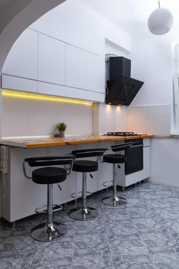 Color Aparments Coposu Blv Apartment Bucharest Exterior photo
