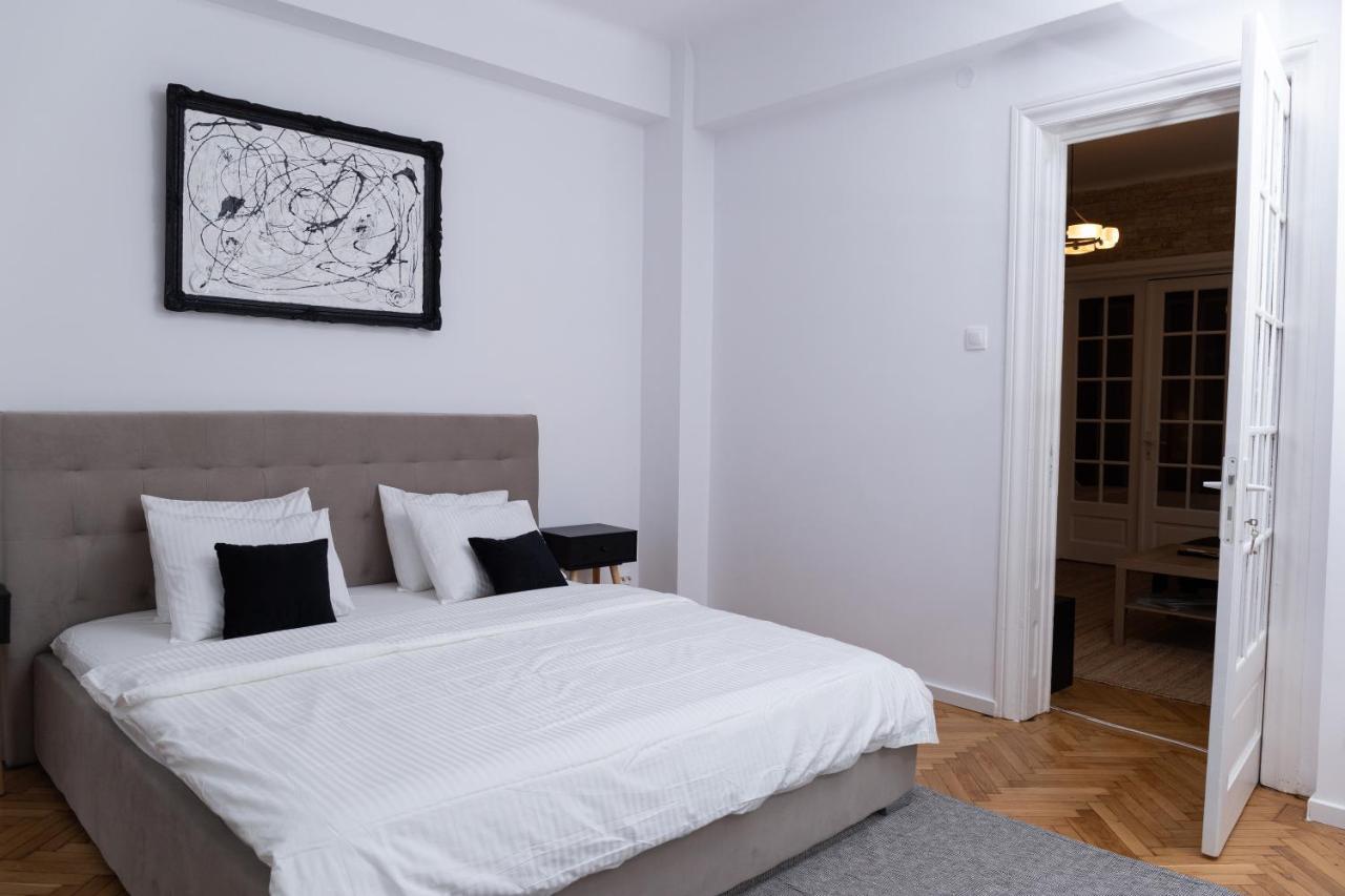 Color Aparments Coposu Blv Apartment Bucharest Exterior photo